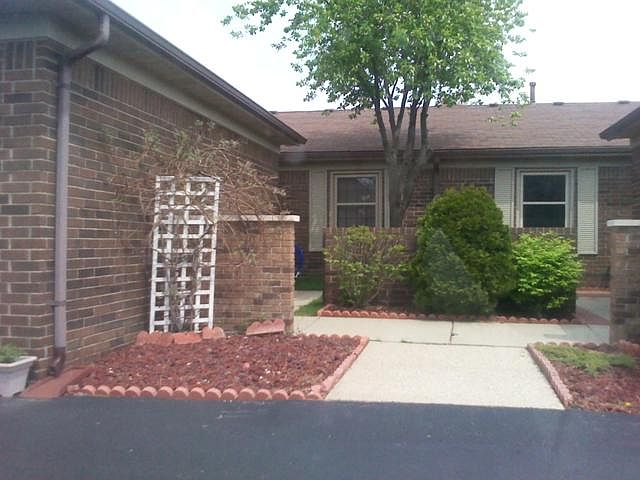 1st image of 49545 Lordstown Ct