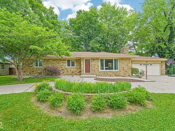 3022 San Jose Dr, Greenwood, IN 46143