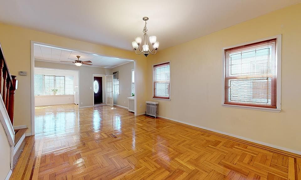 1st image of 3211 Avenue