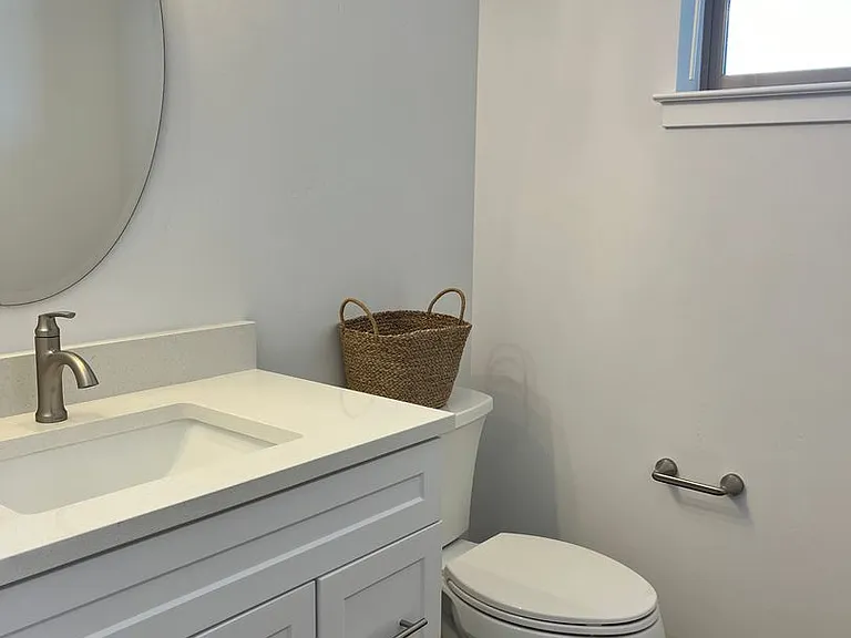 Emerald Ridge Apartments — Photo 5