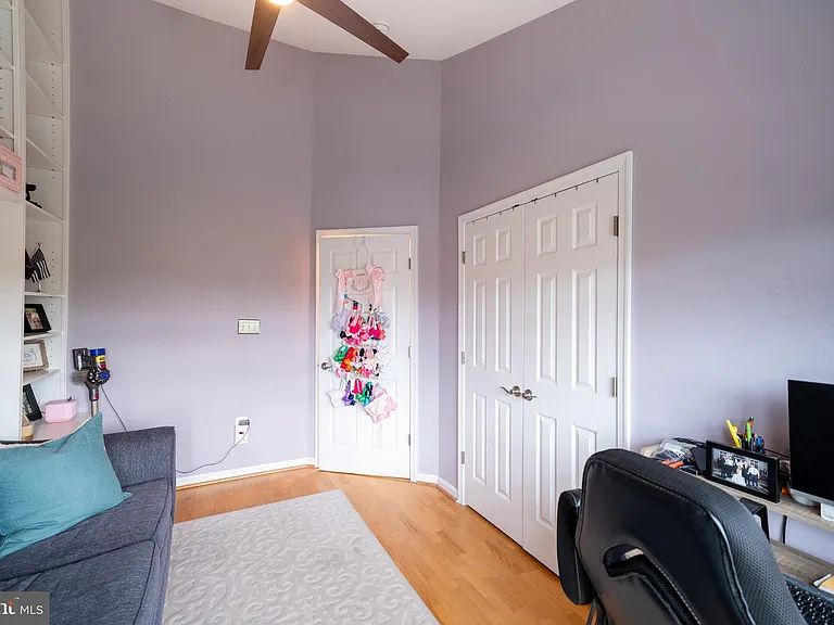 1639 Hunting Creek Dr #B — Photo 13