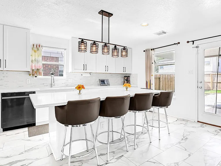 29207 Legends Hill Dr — Photo 4
