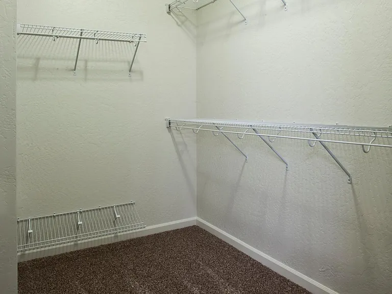 Park Villas Apartments — Photo 51