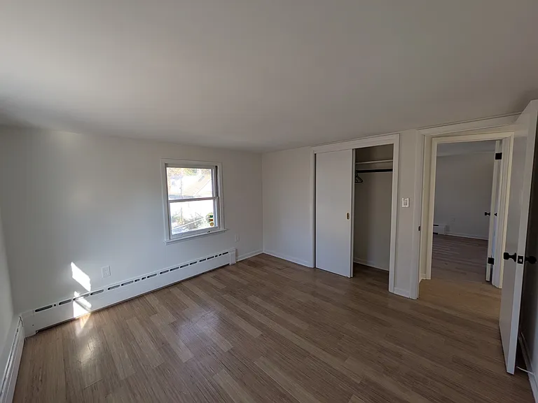 1516 Lee St — Photo 13