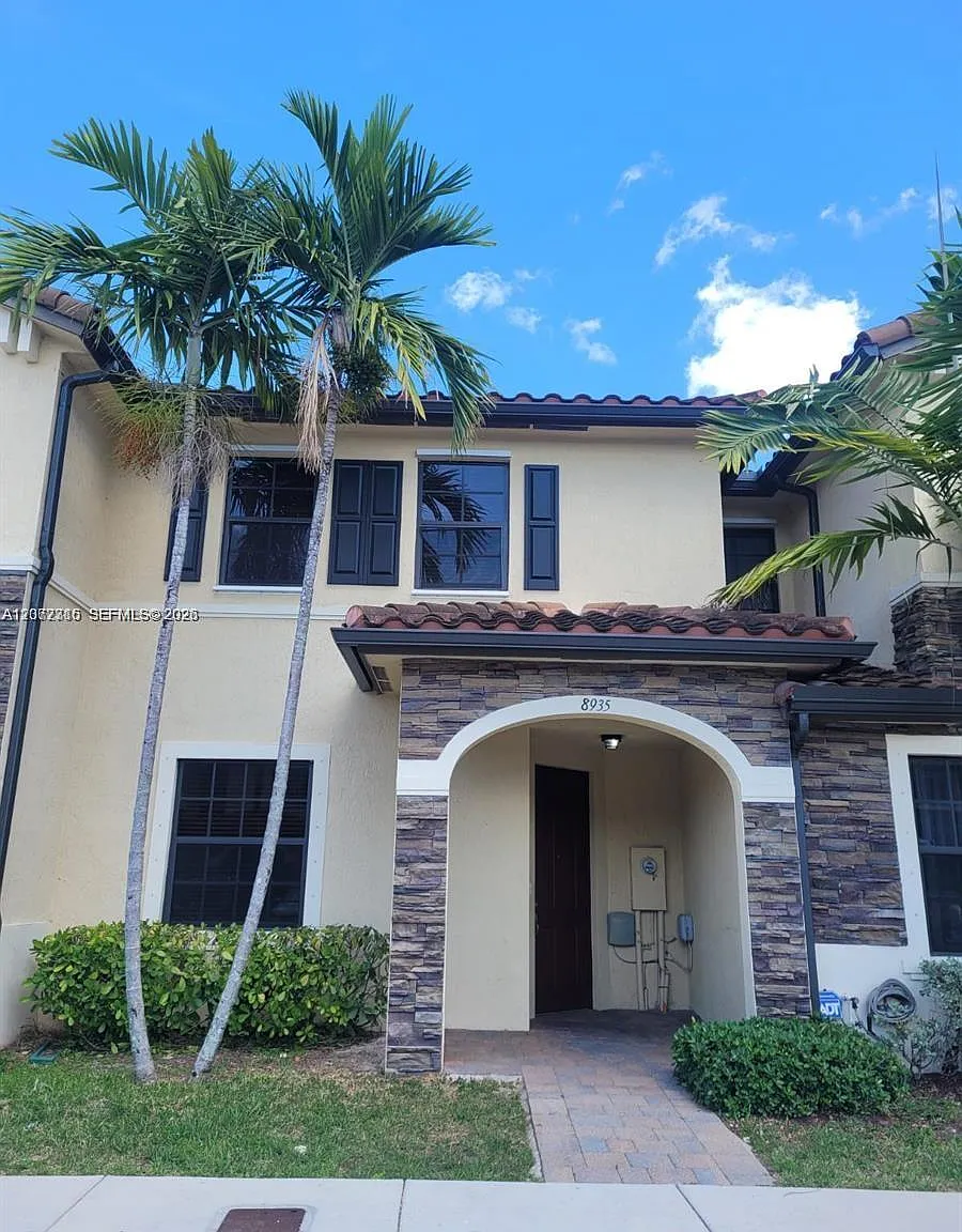 Bellagio Villas — Photo 1