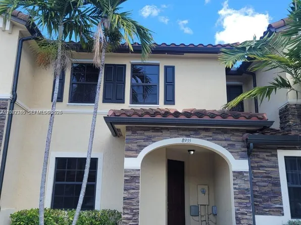 8935 W 35th Ln #8935, Hialeah, FL 33018