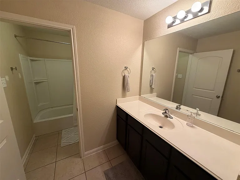 19817 Wt Gallaway St — Photo 17