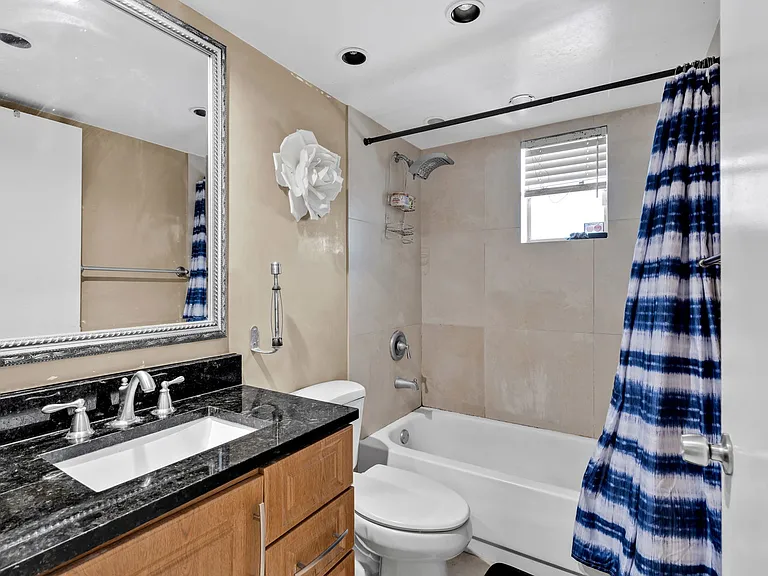 17000 NW 67th Ave #325 — Photo 8