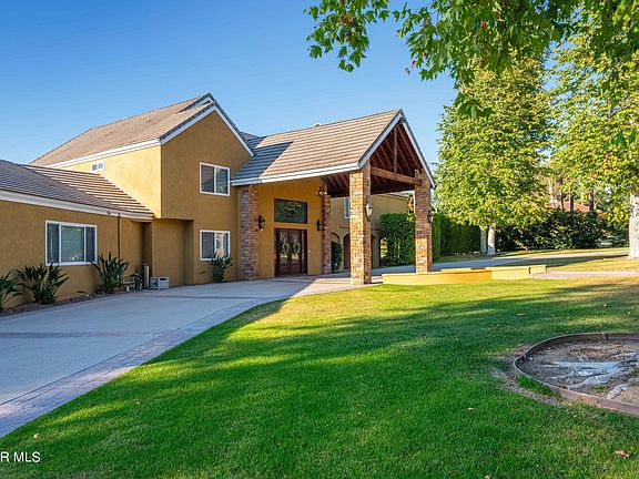 3rd image of 12467 San Sebastian Ct