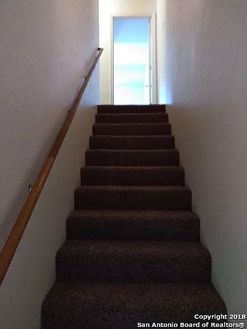 3 bed, 2.5 bath, 1292 sqft, $1,350 — Photo 3