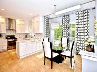 4 Shea Ln, Tinton Falls, NJ 07724