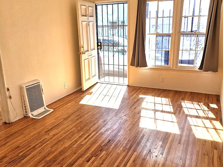 7315 Willoughby Ave #7315 — Photo 3