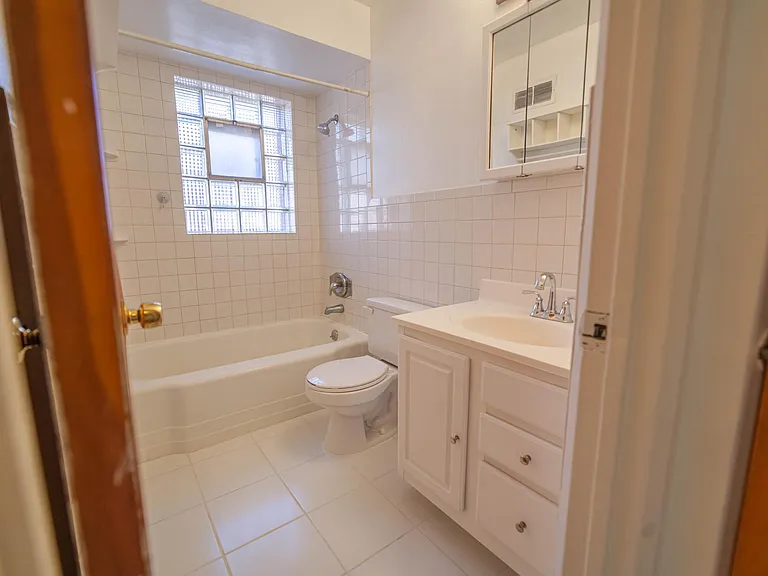 7270 Dartmouth Ave — Photo 8