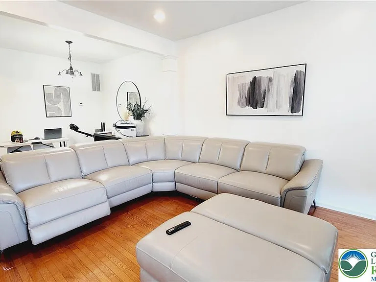 8507 Putnam Ct — Photo 14