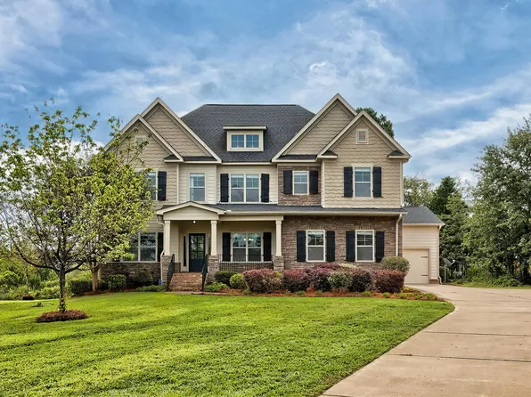 272 Glenn Village Cir, Blythewood, SC 29016