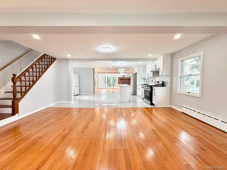 20 Baylis Pl — Photo 2