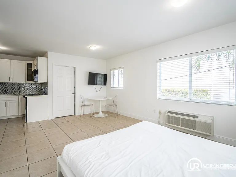 6971 Carlyle Ave #104 — Photo 9