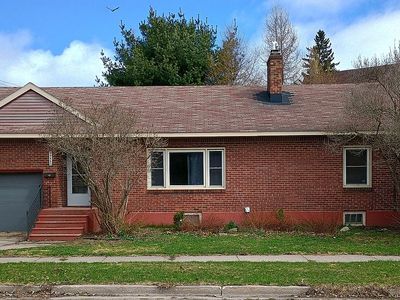 111 Adams Ave, Sault Sainte Marie, MI, 49783