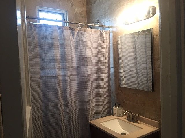 1st image of 2341 31st Dr APT 1R