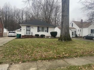 1976 Beverly Hills Dr, Richmond Heights, OH