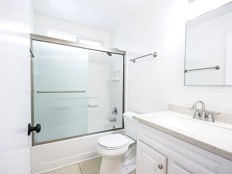 121 Lisa Ln — Photo 18