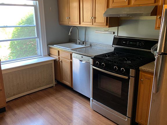 4th image of 99 Washington Ave