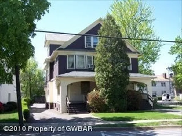 17 Welles St, Forty Fort, PA 18704