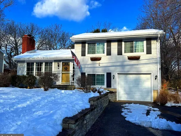 12 Baldridge Rd, Annapolis, MD 21401