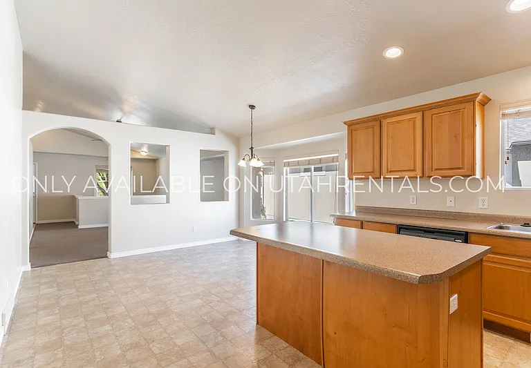 12461 S Mayan St — Photo 10