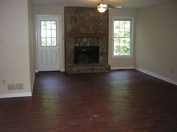 http://www.propertyboss.net/CustomerImages/EXCALIBR_92531/media/Properties/7277%20Caribou%20Trail%20(DOM)/zsmall_2.jpg