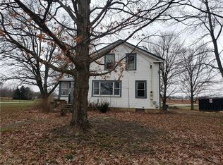 639 N Main St, Wellington, OH
