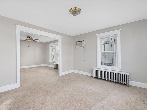 4th image of 110-112 Waltham St