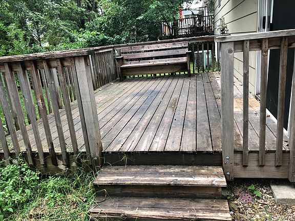3rd image of 5220 Pine Grove Dr NE