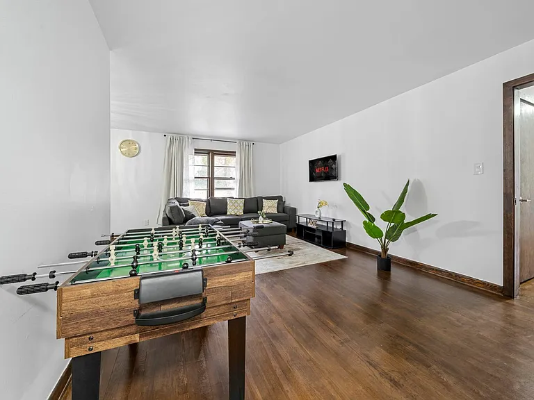 1127 Rogeretta Dr — Photo 5