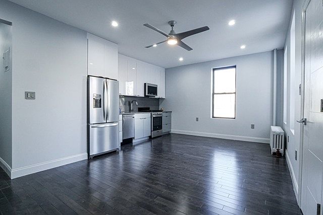 1st image of 460 Ovington Ave APT 2I