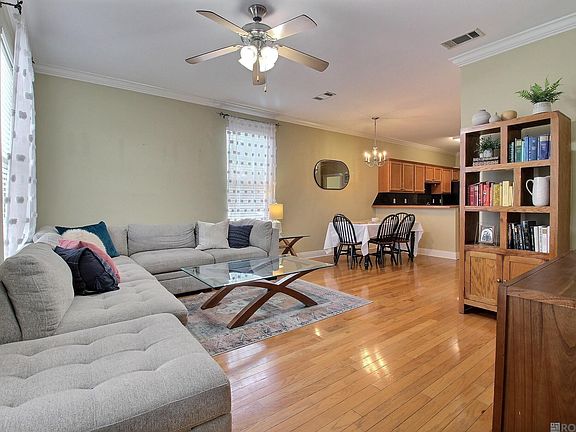 3rd image of 5396 Arlington Ct