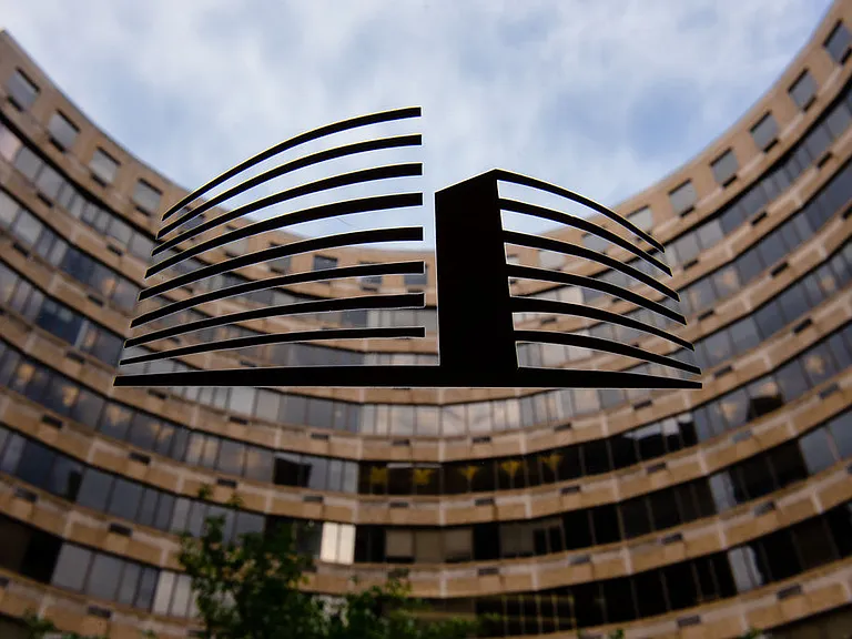 Hampton Plaza — Photo 6