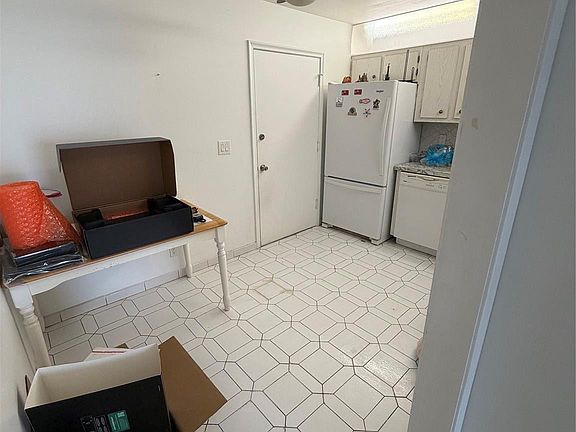 4th image of 4851 NW 21st #403
