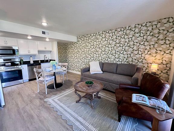 5th image of 403 Veterans Boulevard ## F-21