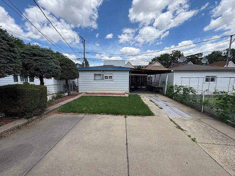 3446 W 38th Pl — Photo 18