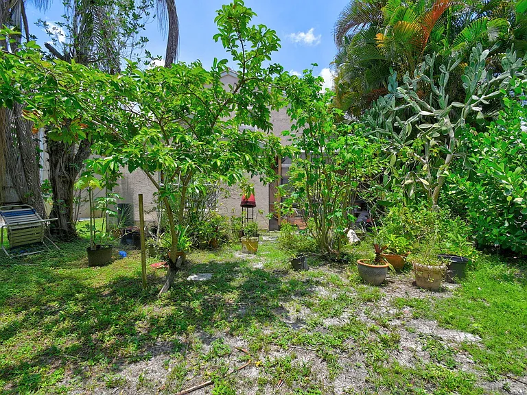 8332 Bermuda Sound Way — Photo 37