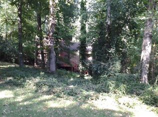 112 Stoneview Dr, Lilburn, GA 30047