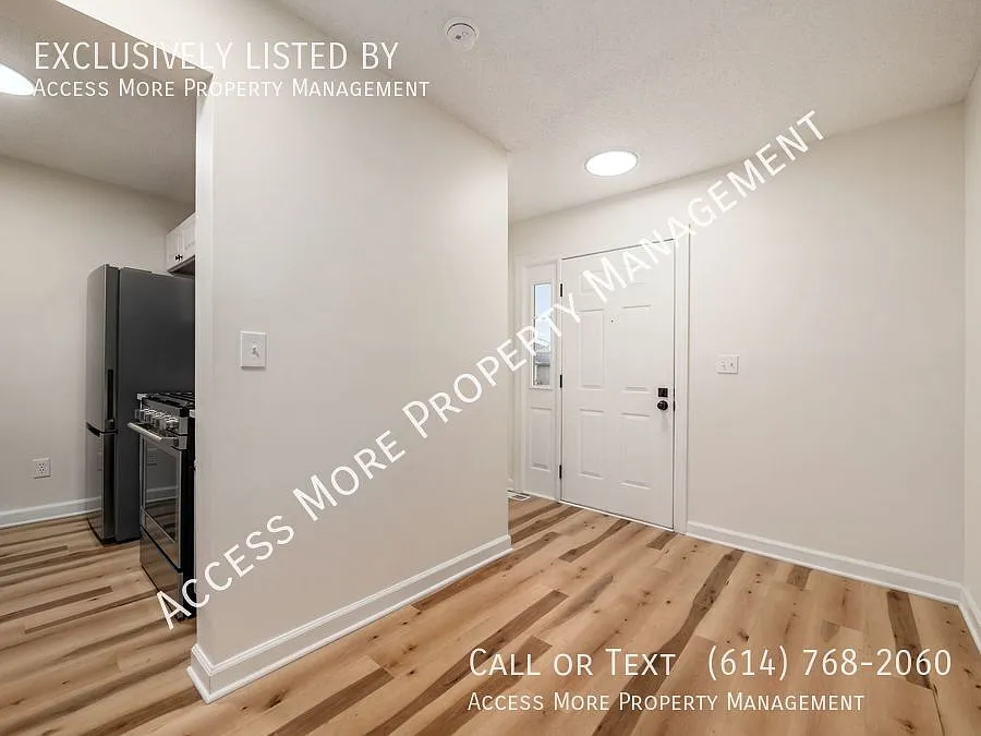 Awesome 3 Bed 2.5 Bath W/ Garage Condo In Hilliard! — Photo 4