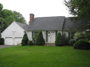 76 Burleigh Rd, Wilbraham, MA 01095