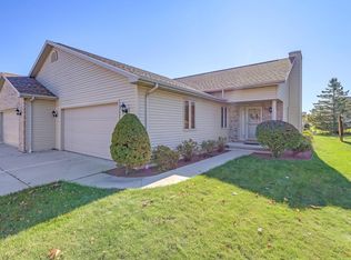 4911 Elmer Ln, Manitowoc, WI 54220