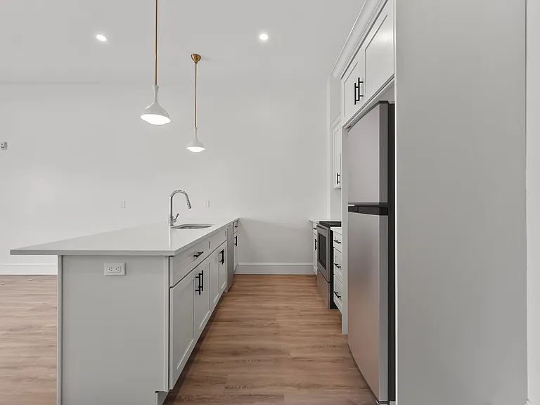 The North Court Apartments — Photo 8