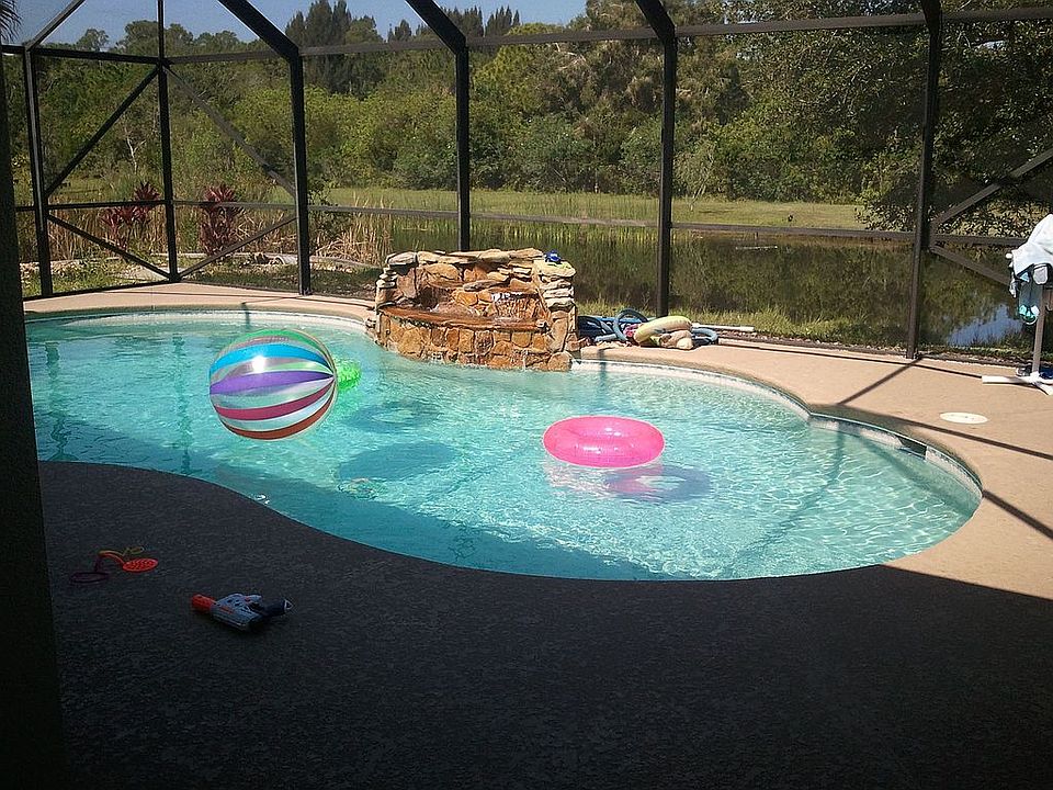 1st image of 4100 Lakeglen Dr