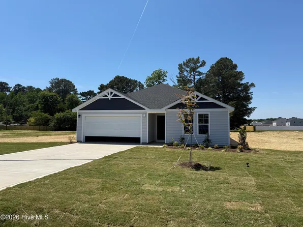 124 Baxley Drive, Dunn, NC 28334