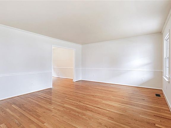 2nd image of 22 Charlene Loop