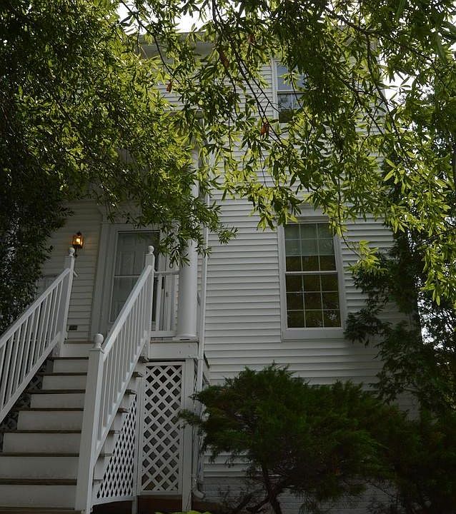 Exterior front view